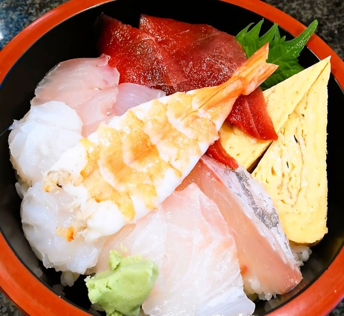 長重郎の【ランチちらし丼】