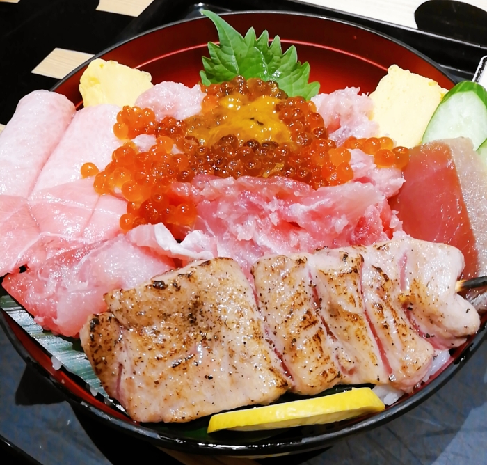 二代目野口鮮魚店の【うまい丼】