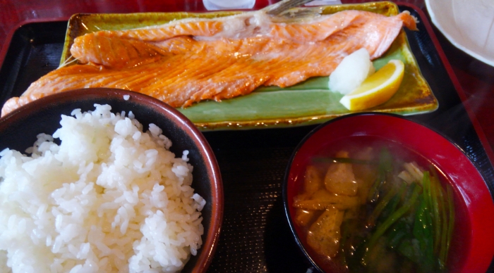 【豊しん】サーモンハラス定食（2016年3月撮影）